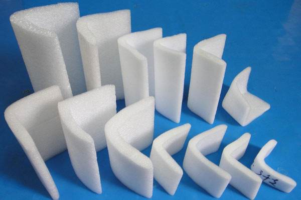 珍珠棉批發(fā)廠家：珍珠棉片材在包裝材料方面有什么特點嗎？
